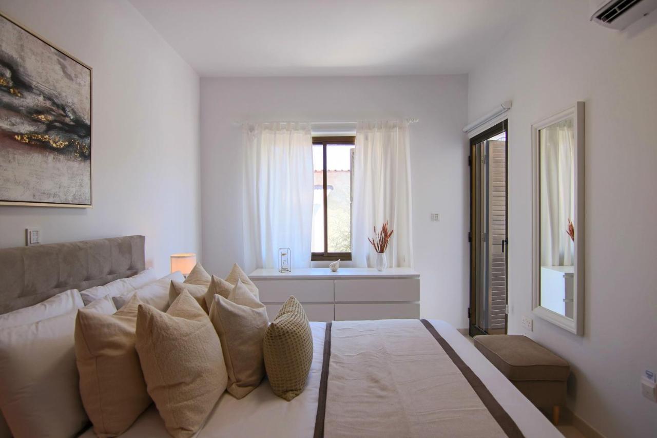 Phaedrus Living: City View Luxury Flat Androcleous Pafos Exterior foto