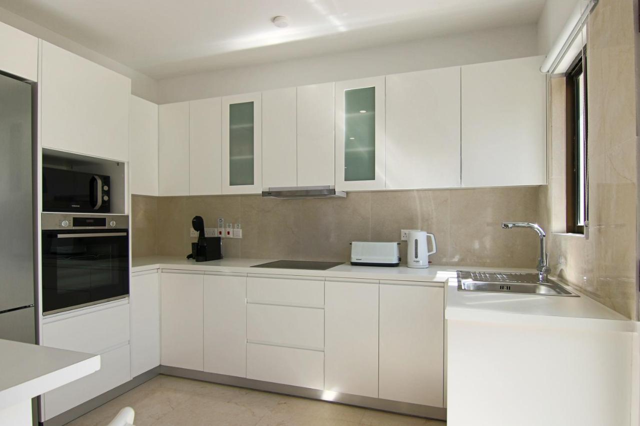 Phaedrus Living: City View Luxury Flat Androcleous Pafos Exterior foto