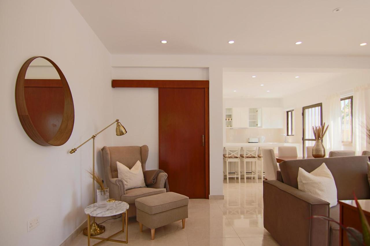 Phaedrus Living: City View Luxury Flat Androcleous Pafos Exterior foto