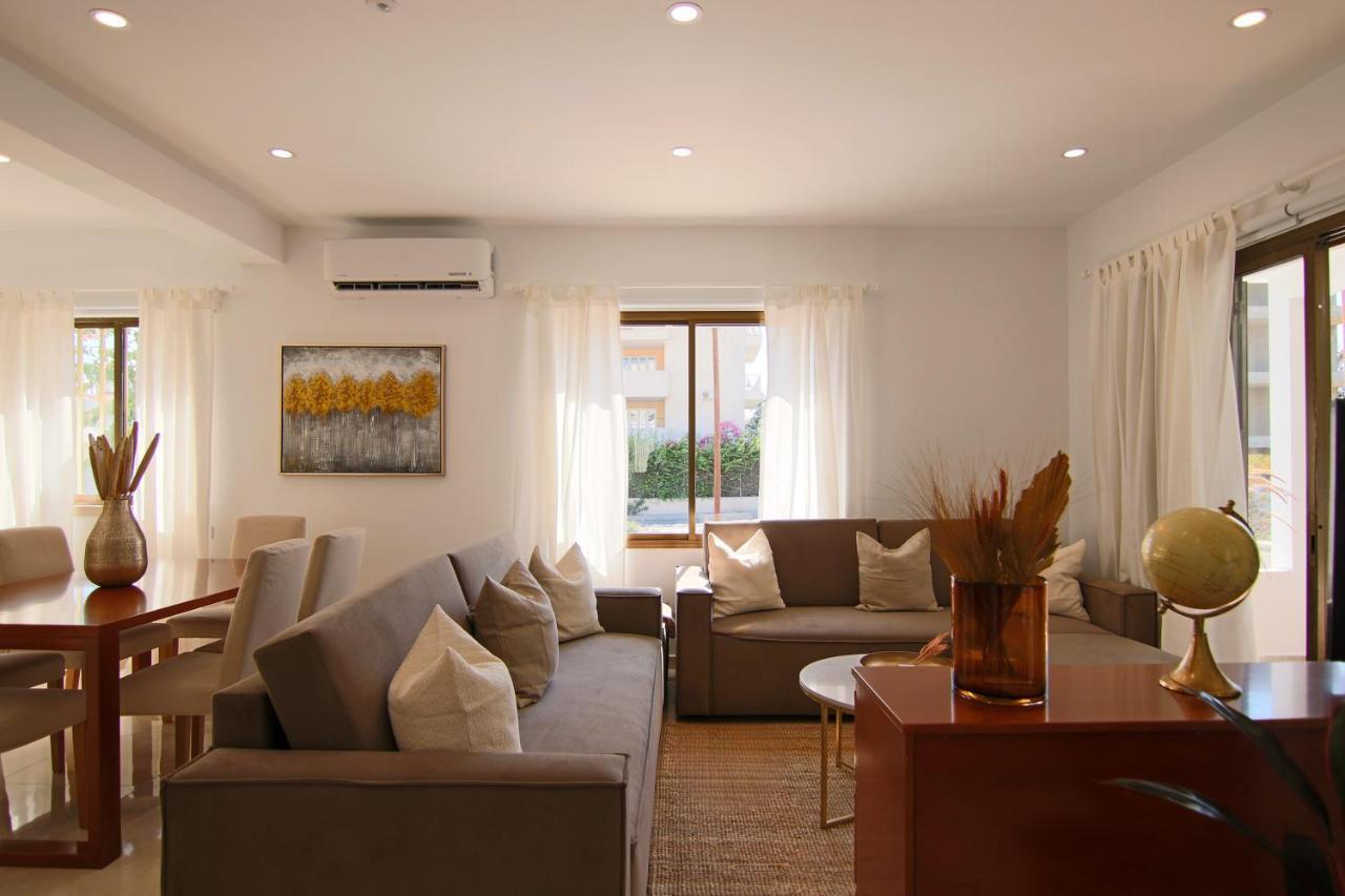 Phaedrus Living: City View Luxury Flat Androcleous Pafos Exterior foto