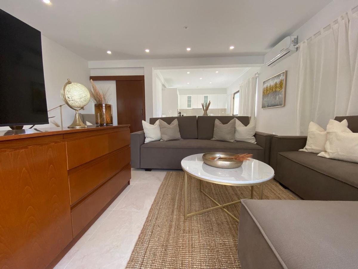 Phaedrus Living: City View Luxury Flat Androcleous Pafos Exterior foto